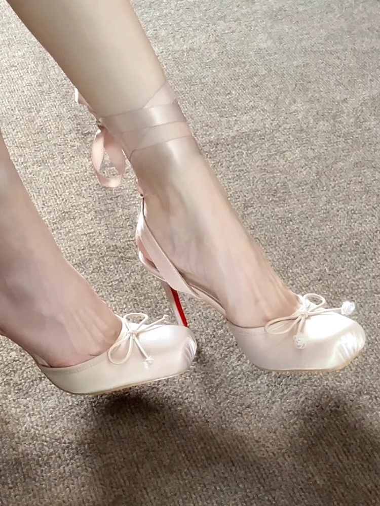 Elegant Red Bottom Silk Ribbon - Women'S Shoes Red Bottoms recension och pris